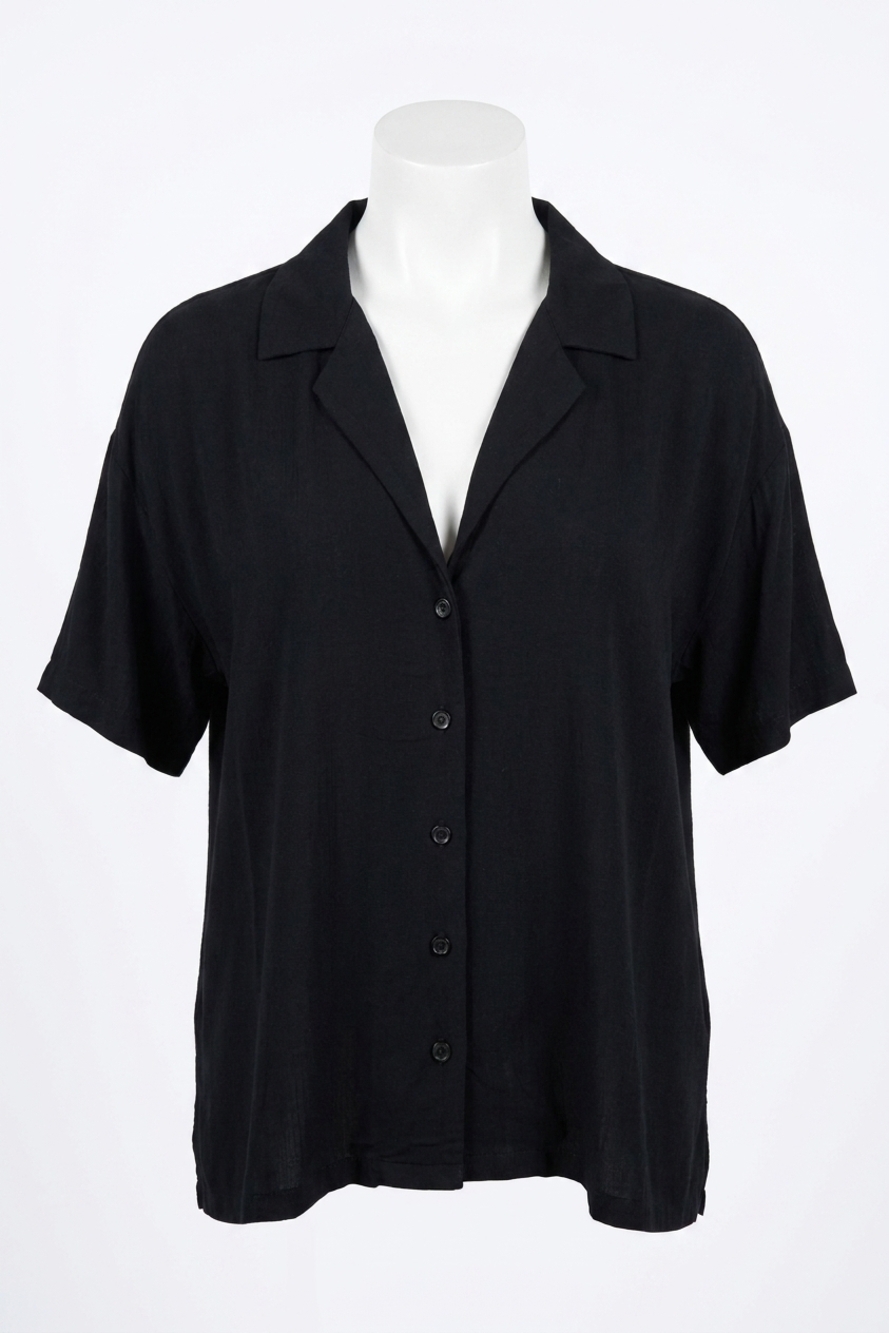 NEW PAPARAZZI rayon crinkle shirt sleeeve blouse in black